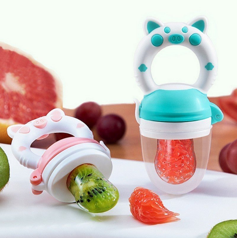 grignoteuse bebe avec des fruits