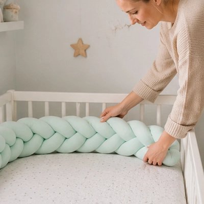 Tresse de lit avec maman