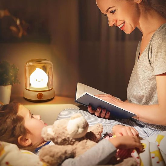 Veilleuse bébé avec maman
