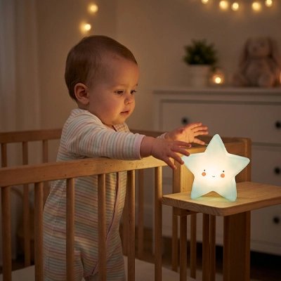 Veilleuse bébé qui joue